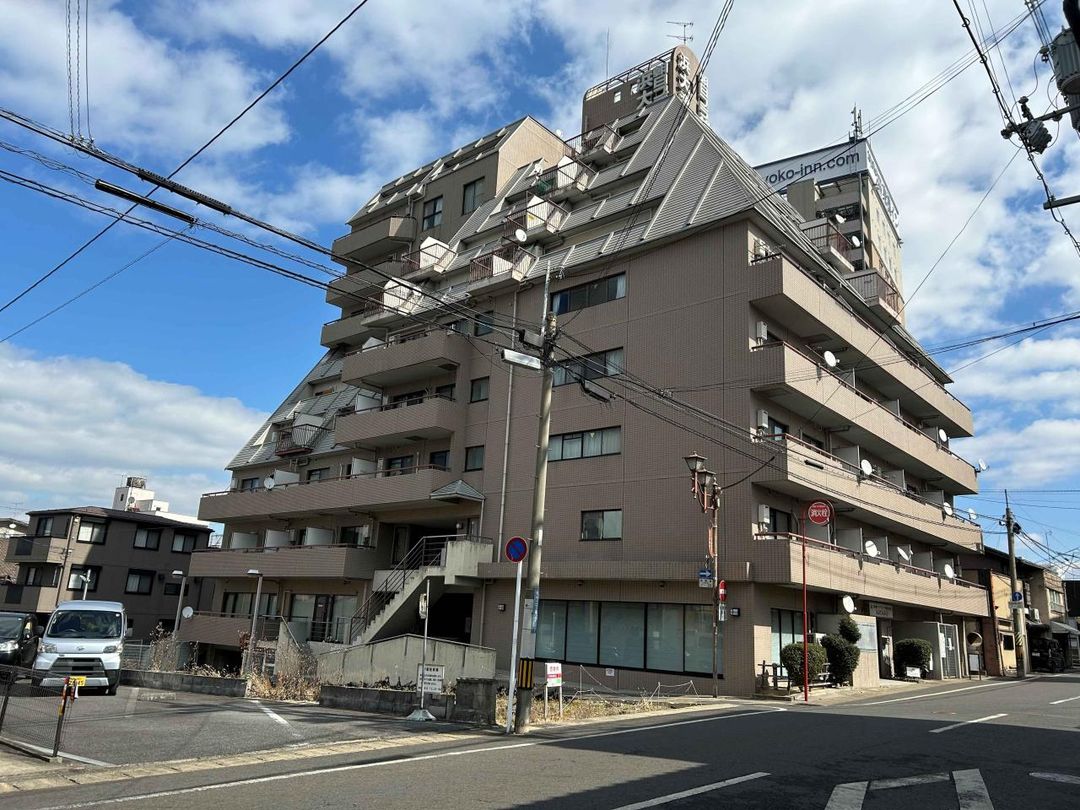 3DK Apartment with Lake Biwa & Mountain Views in Otsu - Image 1