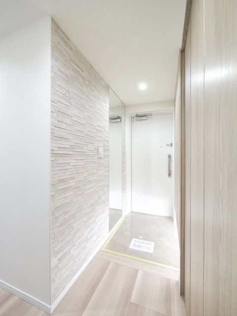 4LDK Apartment for Sale in Urayasu, Chiba - Thumbnail 2