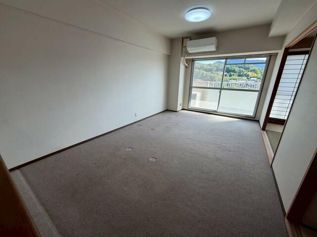 3LDK Apartment for Sale in Sakurai, Nara - Move-in Ready - Thumbnail 2