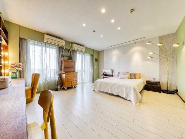 3LDK Apartment for Sale in Urayasu, Chiba - 130.93 sqm - Thumbnail 3
