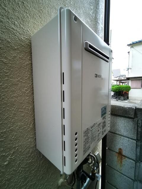 Renovated 3LDK Detached House with Garden in Neyagawa, Osaka - Thumbnail 2