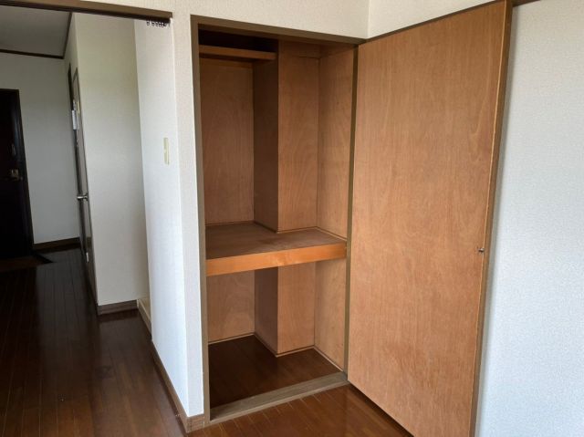 One-Room Apartment for Rent in Kanzaki City, Saga - Thumbnail 4