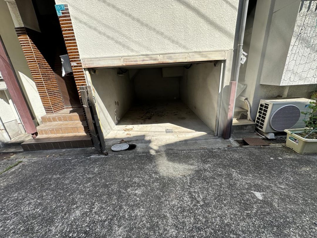 1978 4DK Wooden House for Sale in Suminoe, Osaka - Image 1