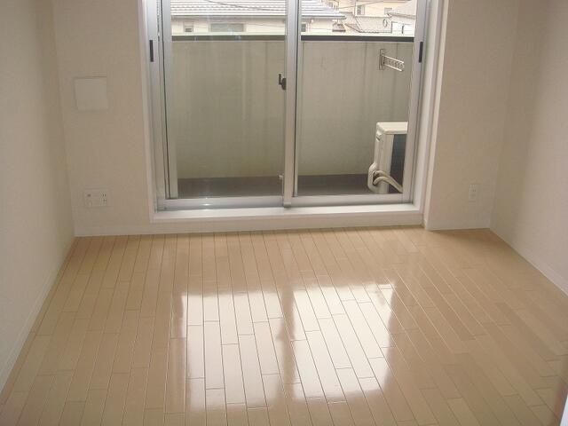 1K Apartment for Sale in Nishitokyo, Tokyo - Investment Property - Thumbnail 2