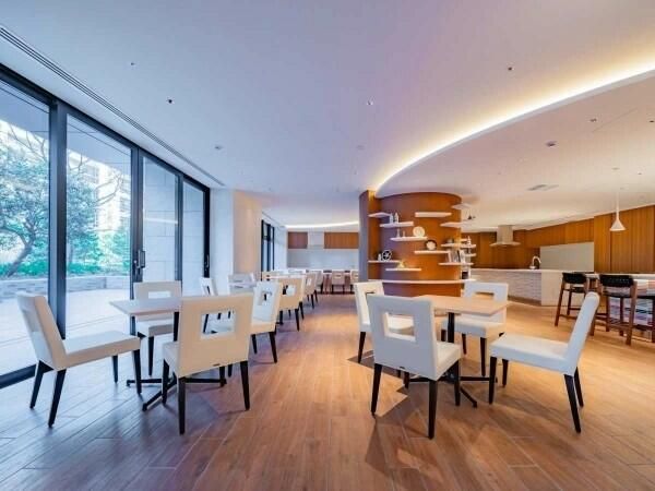 2LDK Apartment in Chuo Ward Tokyo | Harumi 5-chome - Thumbnail 3