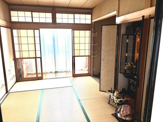 5LDK House with Built-in Garage for Sale in Obu, Aichi - Thumbnail 2