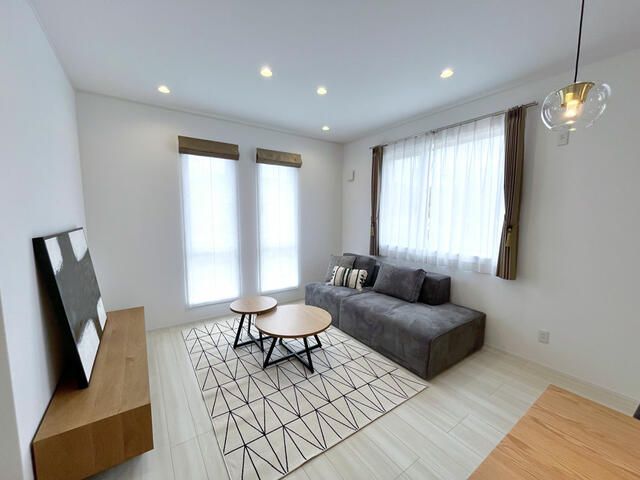 New 2024 4LDK House with Inner Garage in Sapporo's Minami Ward - Thumbnail 4