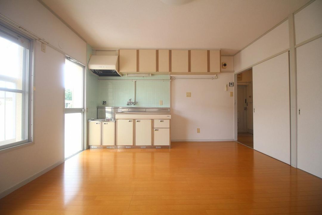 Nagasaki 2DK Apartment for Sale with 16% Yield - Thumbnail 4