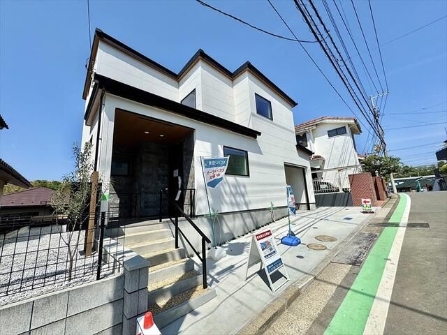 New Garage House for Sale in Miyoshigaoka, Yokohama - Thumbnail 2