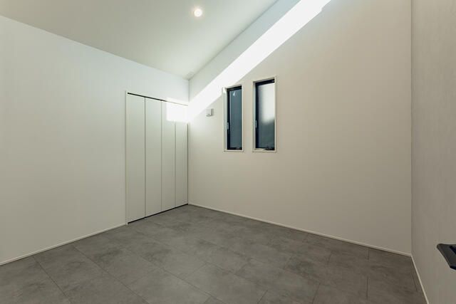 New 3LDK House in Nagoya Nishi Ward with Peninsula Kitchen - Thumbnail 3