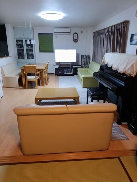 2007-Built 5LDK House with Garden in Otaru, Hokkaido - Thumbnail 2