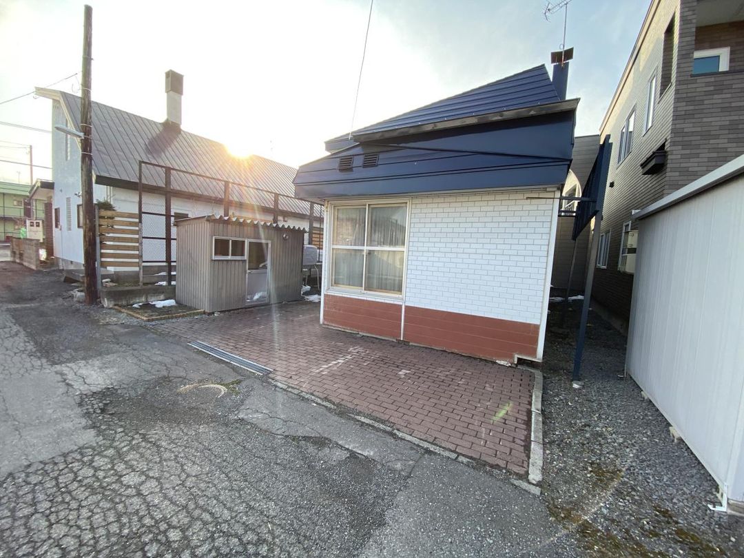 3LDK Vacant House for Sale in Quiet Asahikawa, Hokkaido - Thumbnail 2