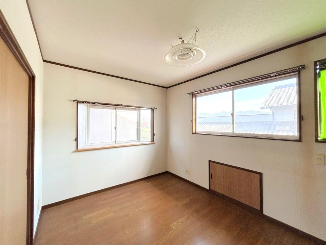 Used 4LDK Detached House in Sanuki, Kagawa - Thumbnail 3