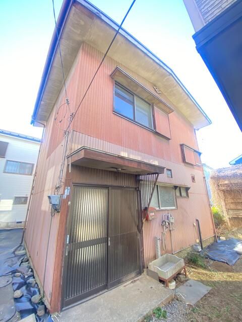 34.6 Tsubo Garden House for Sale in Saitama City - Redevelopment Potential - Thumbnail 2