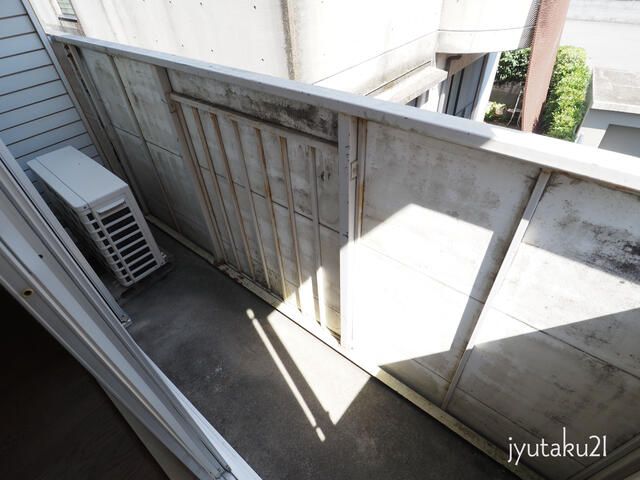 Affordable 1R Apartment for Rent in Tokushima's Sumiyoshi - Thumbnail 4