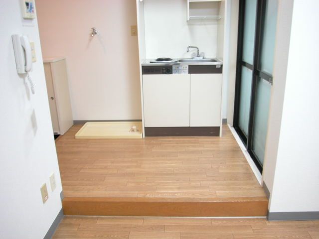 1K Apartment for Sale in Ota Ward, Tokyo - Investment Property - Thumbnail 3
