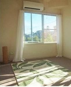 One-Room Apartment for Rent in Higashiosaka, Osaka - Thumbnail 4