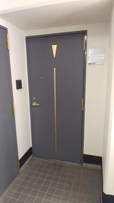 1R Apartment for Rent in Joto Ward, Osaka - Near Noge Station - Thumbnail 2