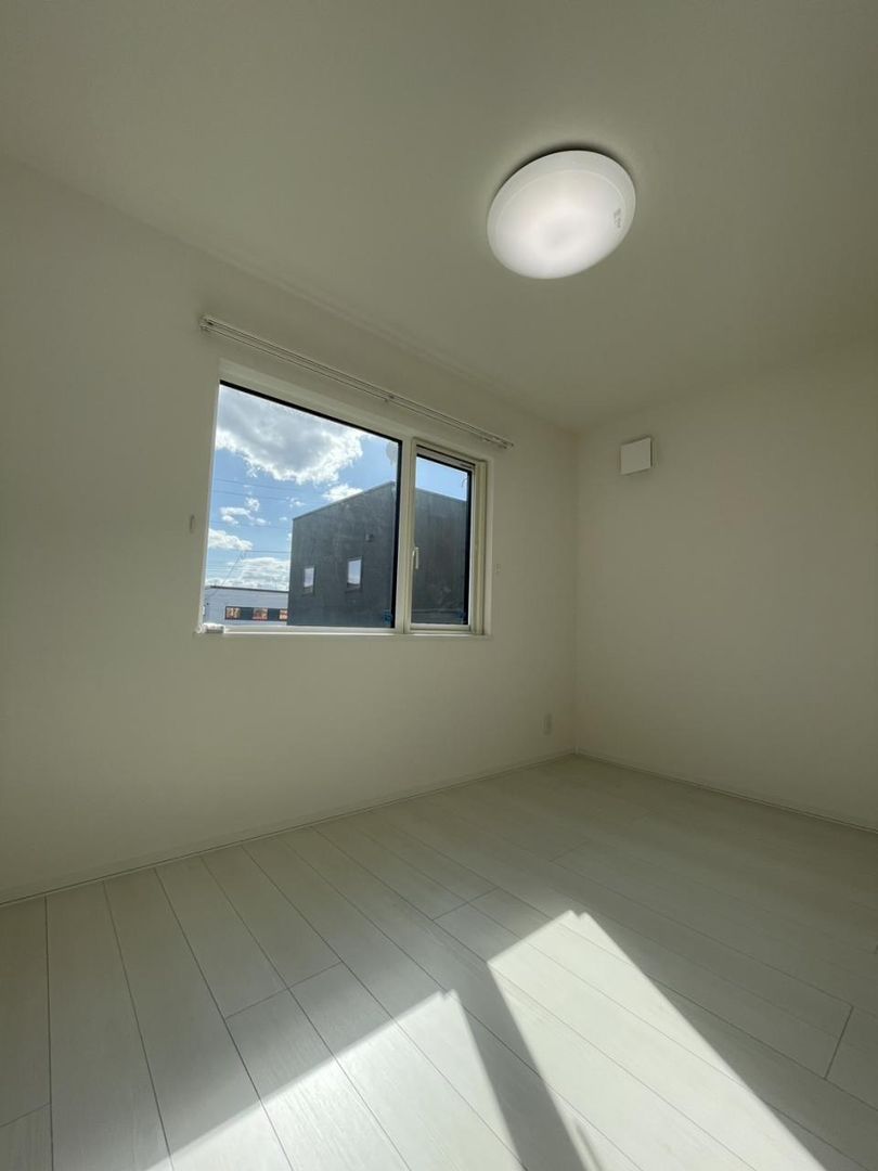 New 2024 3LDK House with Low-Temp Heating in Sapporo - Thumbnail 3