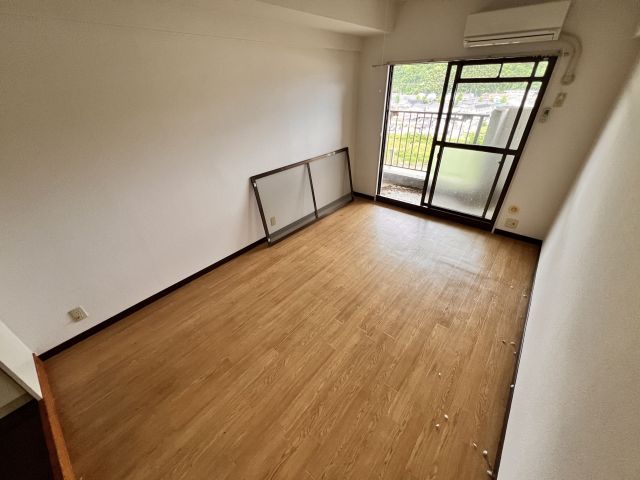 Studio Apartment for Sale in Yamaguchi City, 9th Floor, 16.76 sqm - Thumbnail 2