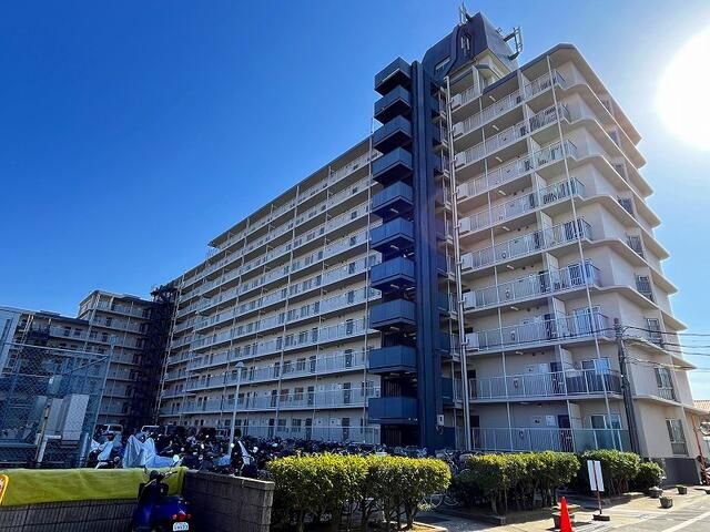 3LDK Apartment with Private Garden for Sale in Yao, Osaka - Thumbnail 2