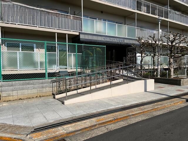 3LDK Apartment with Private Garden for Sale in Yao, Osaka - Thumbnail 4