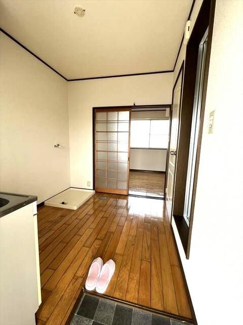 1K Apartment for Rent in Minokamo, Gifu - No Deposit - Thumbnail 3
