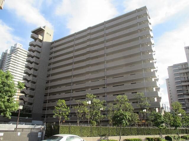 Renovated 3LDK Apartment near Abeno Station, Osaka - Image 1