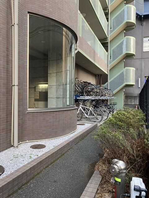 1K Apartment for Sale in Minato, Tokyo - Investment Property - Thumbnail 3