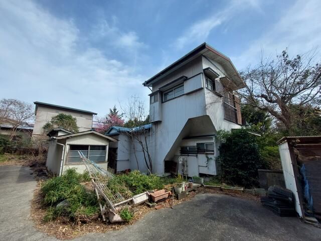 Spacious 6DK Detached House for Sale in Yokosuka, Kanagawa - Thumbnail 2