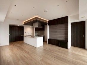 2BR Apartment for Sale in Roppongi, Minato-ku, Tokyo - Thumbnail 3