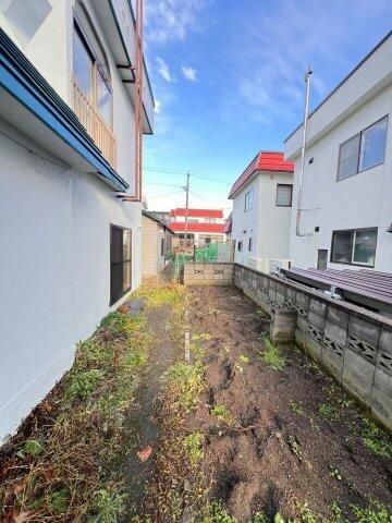 1952 Wooden House for Sale in Otaru, Hokkaido - 4LDK on 271㎡ Land - Thumbnail 2