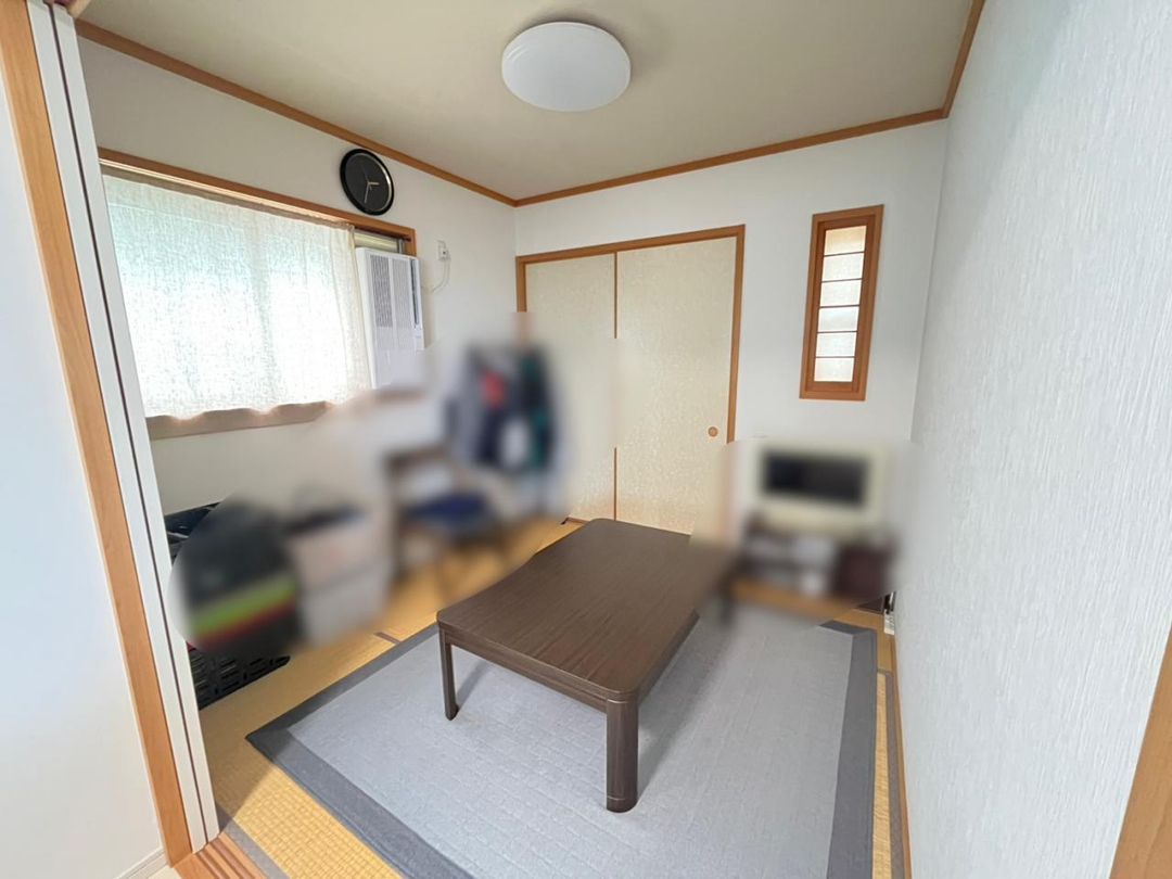 Ocean View 4LDK Detached House in Hannan City, Osaka - Thumbnail 4