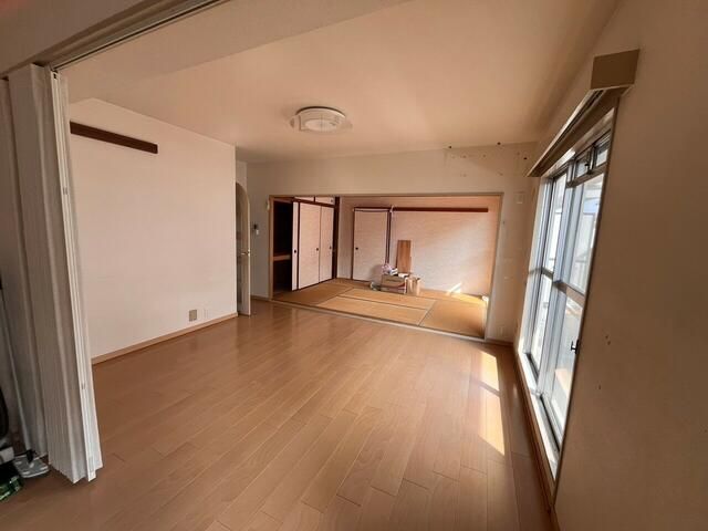 3SLDK Apartment for Sale in Izumiotsu, Osaka - 78.72 sqm - Thumbnail 3