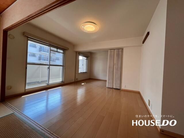 3SLDK Apartment for Sale in Izumiotsu, Osaka - 78.72 sqm - Thumbnail 4
