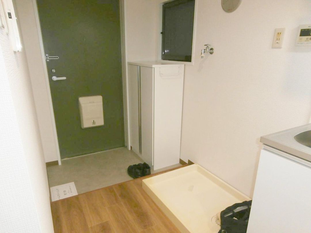 Renovated Studio Apartment for Sale in Koenji, Tokyo - Thumbnail 4