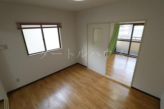 2K Apartment for Rent near Kayashima Station, Kadoma - Thumbnail 2