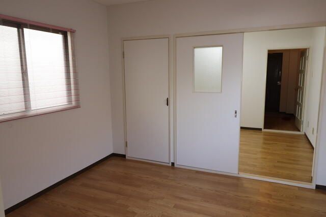 2K Apartment for Rent near Kayashima Station, Kadoma - Thumbnail 3