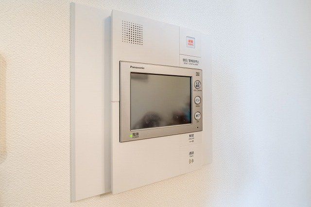 Top Floor 2LDK Apartment for Sale in Miyakojima, Osaka - Thumbnail 2