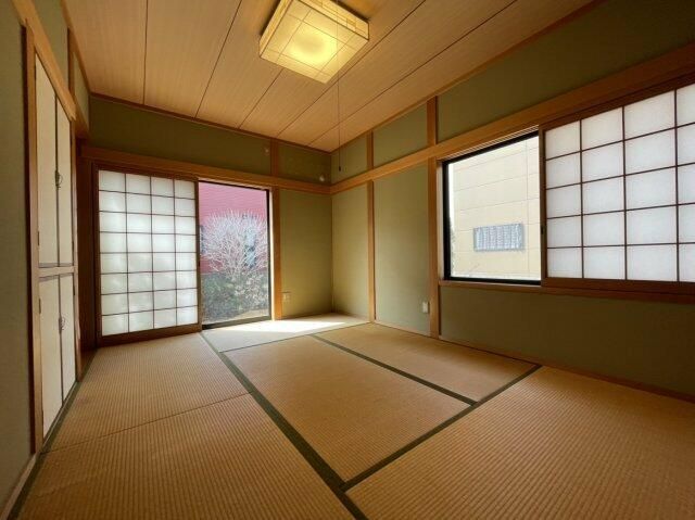 4SLDK House for Sale in Kitajo, Matsuyama, 206.57 sqm Land - Thumbnail 2