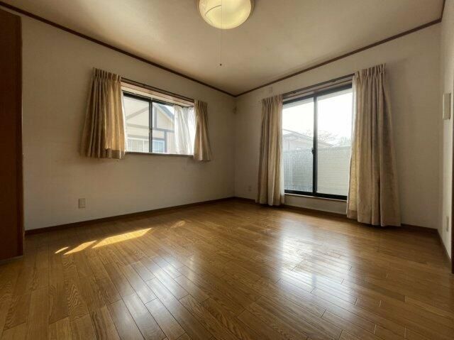 4SLDK House for Sale in Kitajo, Matsuyama, 206.57 sqm Land - Thumbnail 3