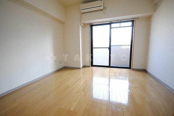 Corner 1K Investment Condo for Sale in Osaka Kita Ward - Thumbnail 4
