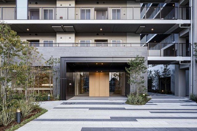 3LDK Apartment for Sale Near Kashiwa-Tanaka Station - Thumbnail 2