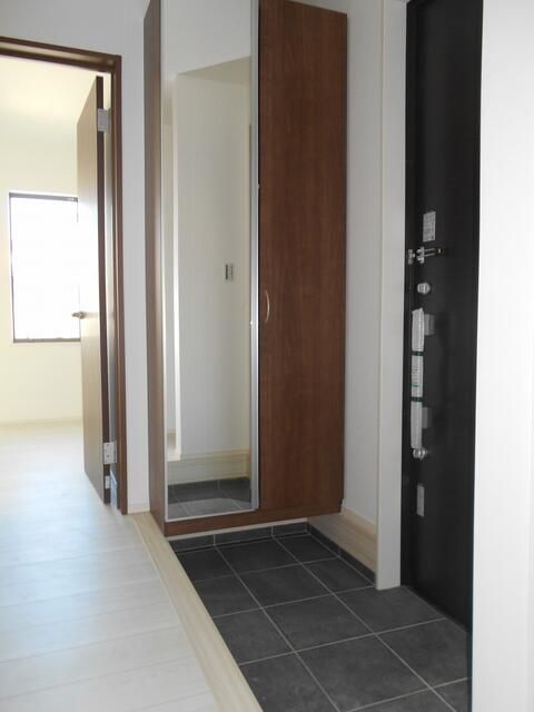 New 4LDK Detached House in Toyoake, Aichi with EV Charging - Thumbnail 4