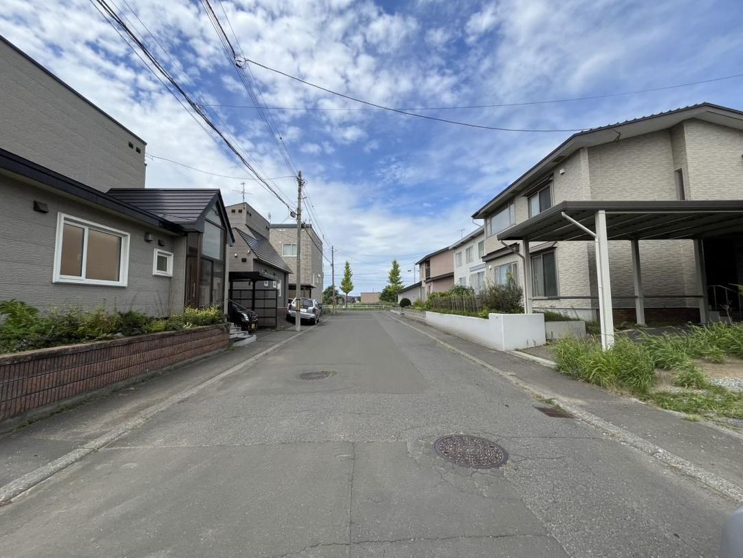 New 3LDK House in Sapporo, 6 min walk to Shinrin-Koen Station - Thumbnail 3