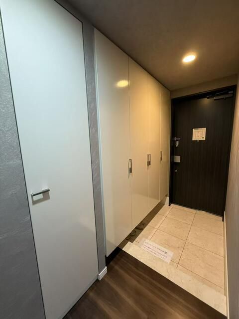 3LDK Apartment in City Towers Toyosu The Symbol, Koto Tokyo - Thumbnail 4