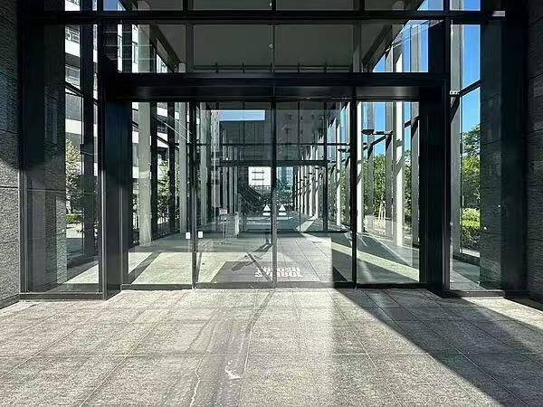3LDK Apartment in City Towers Toyosu The Symbol, Koto Tokyo - Thumbnail 3
