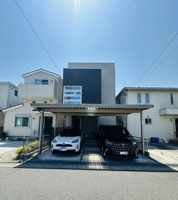 4LDK Steel-Frame House with Solar Power in Kasugai, Aichi - Thumbnail 2