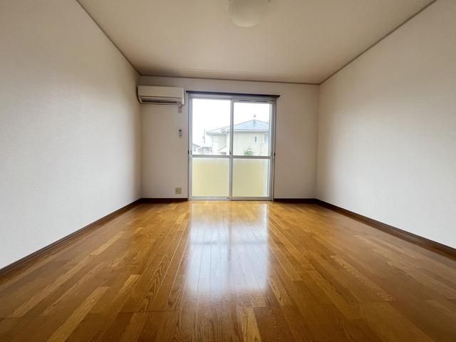 1K Apartment for Rent in Higashihiroshima, Hiroshima - Thumbnail 4