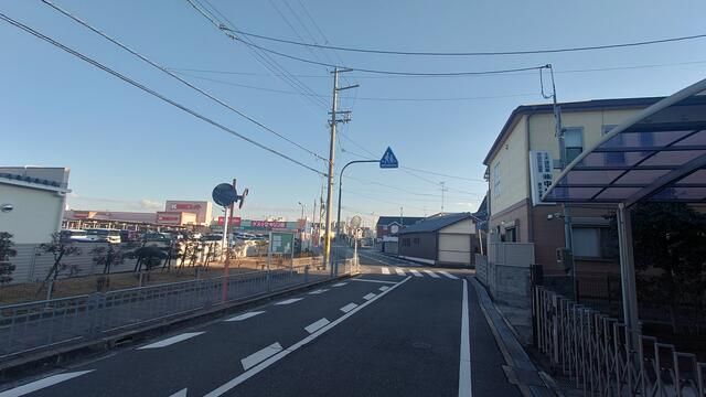 4LDK Detached House for Sale in Sakai, Osaka with Peninsula Kitchen - Thumbnail 3